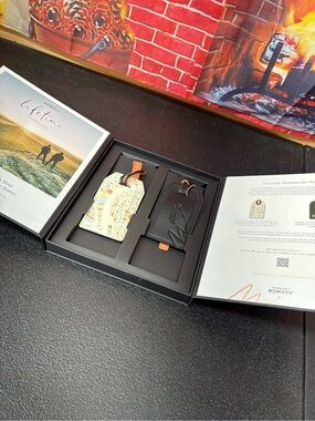 Marriott Bonvoy Leather Luggage Tag Set  Titanium Elite